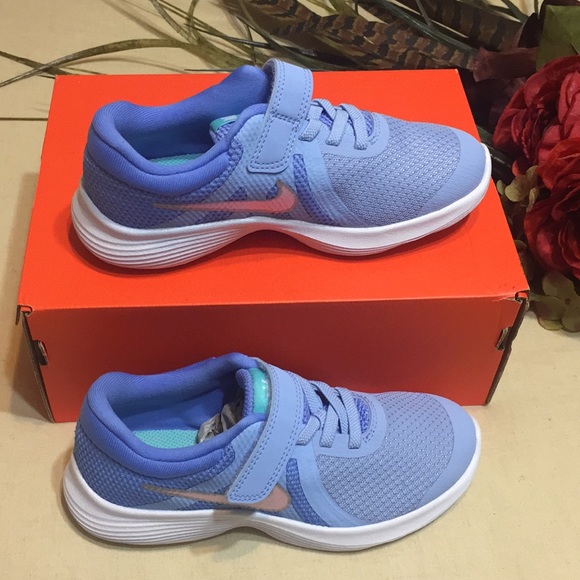 Last chance!! New; Nike Revolution 4 (PS) Sneakers - Picture 1 of 11